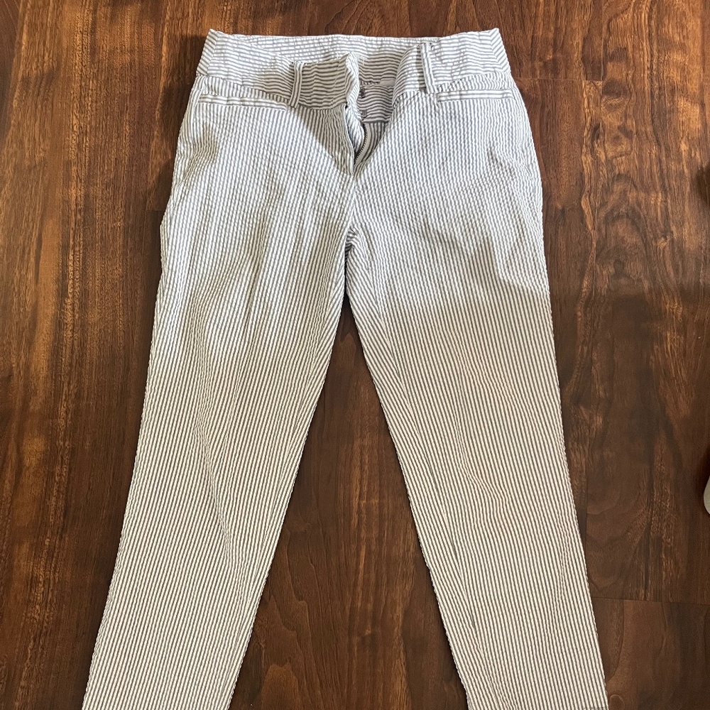 Loft Seersucker Ankle Pant